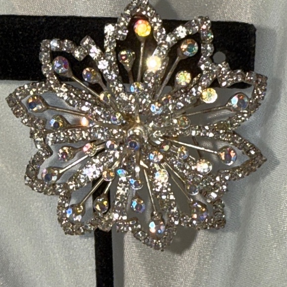 Vintage Jewelry - Vintage Aurora Borealis Flower Crystal Rhinestone Brooch Pin Statement Jewelry